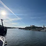 Executive Studio Pristavna