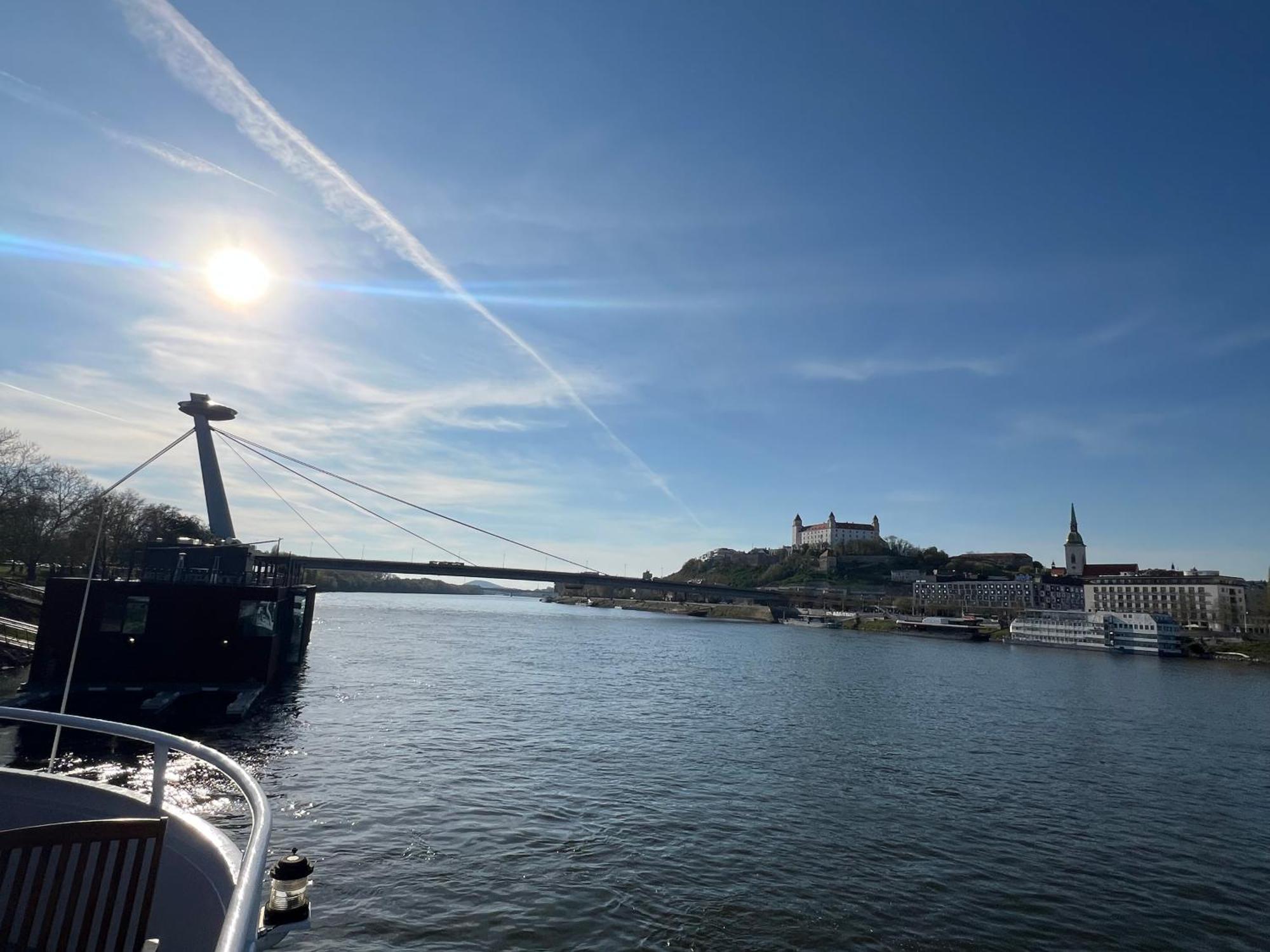 Executive Pristavna